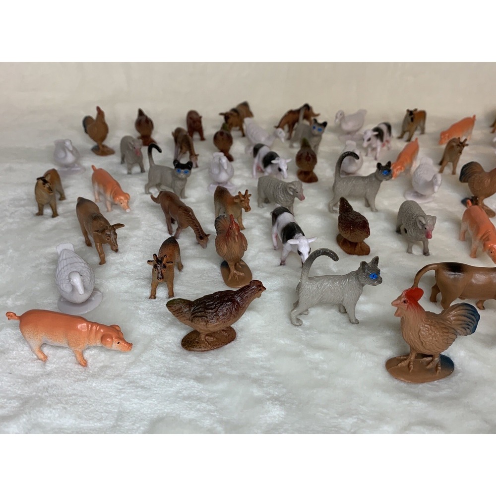 Farm Barn Yard Animal Lot Chickens Horses‎ Cows Sheep Dog Cat Goats 61 Figures